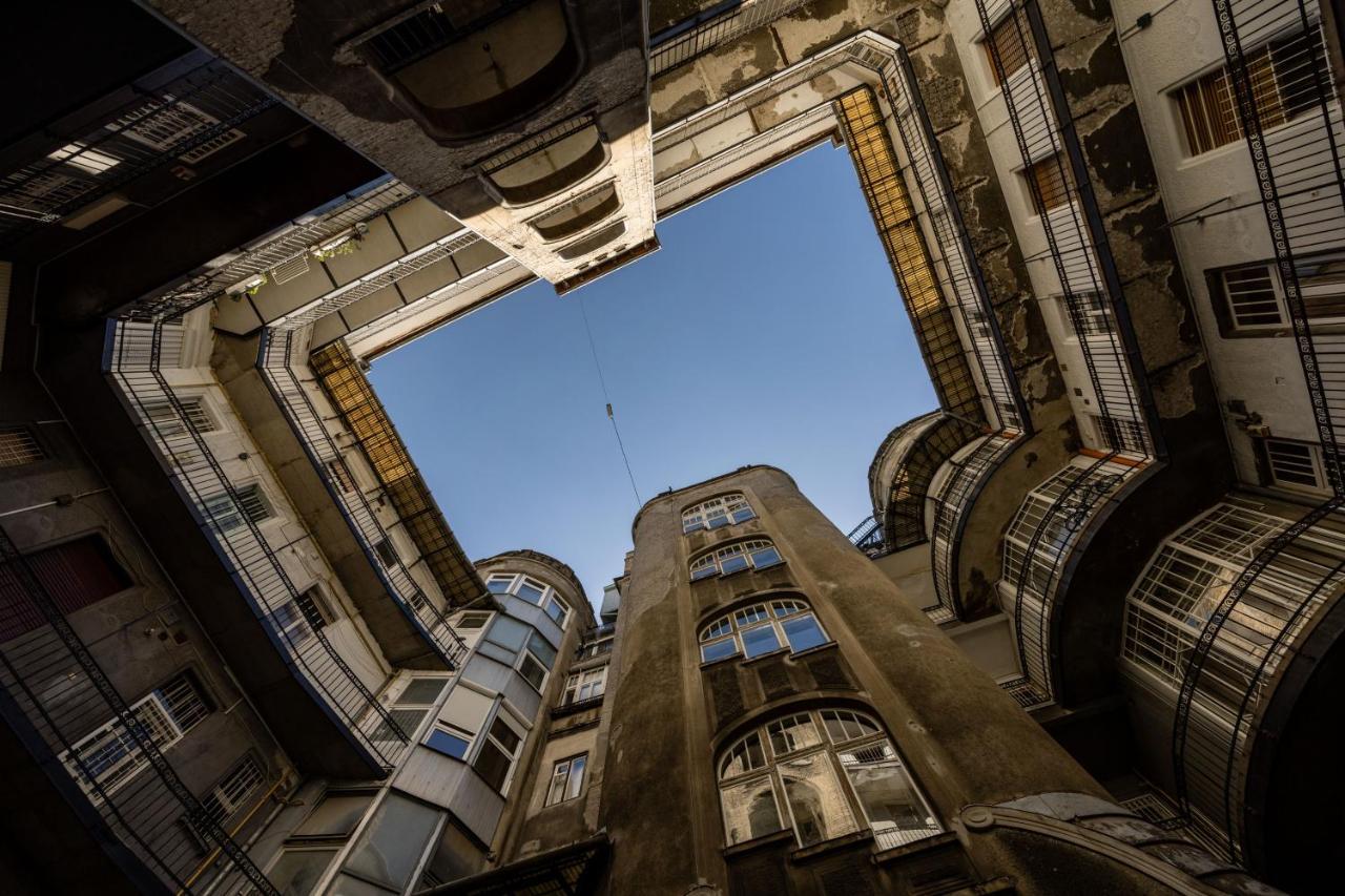 Skyline Serenity Retreat @Vaci Most Famous Street Budapest Exterior foto